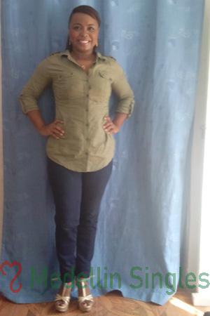 158659 - Yuli Age: 39 - Colombia