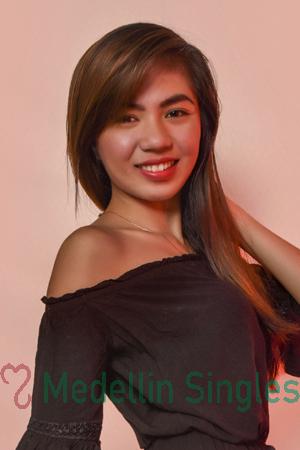 172122 - Analie Age: 26 - Philippines