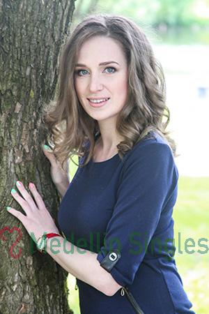 175258 - Anastasiya Age: 38 - Russia
