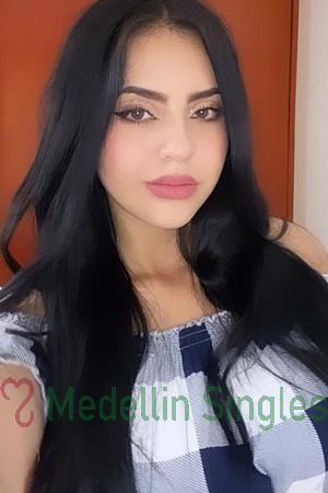 204339 - Laura Age: 26 - Colombia
