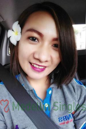 204803 - Nanthiya Age: 41 - Thailand