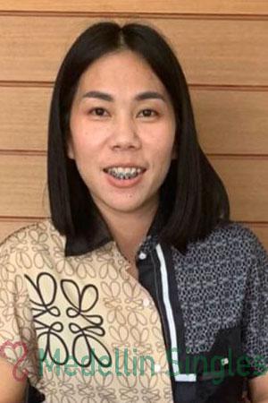 212576 - Aphiradee Age: 41 - Thailand