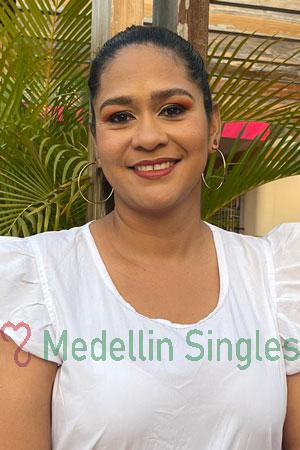 213893 - Yarlis Age: 36 - Colombia