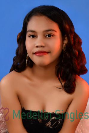 216269 - Catherine Age: 20 - Philippines