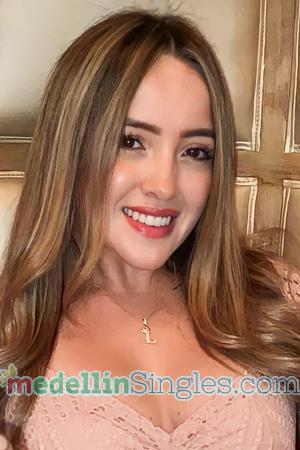 216886 - Laura Age: 28 - Colombia
