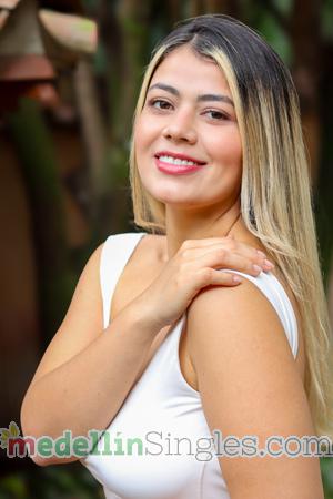 218127 - Nancy Adriana Age: 29 - Colombia