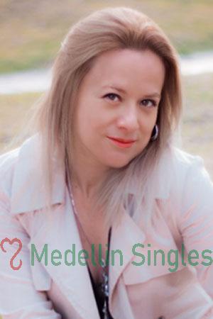 219254 - Diana Age: 44 - Colombia