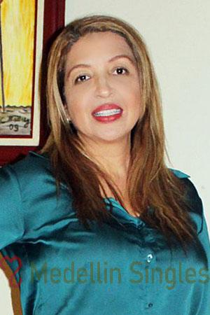 219257 - Karen Age: 50 - Costa Rica