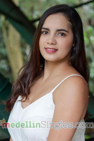 219480 - Daniela Age: 28 - Colombia
