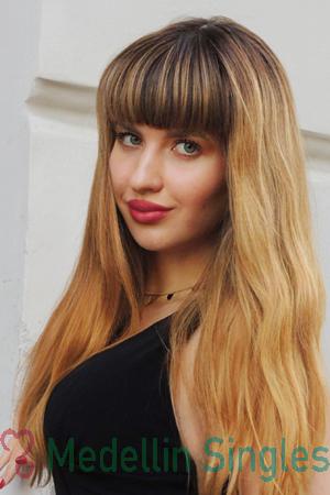 220643 - Anna Age: 22 - Poland