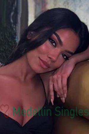 221901 - Sofia Age: 20 - Argentina