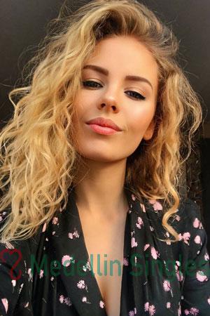 223688 - Oleksandra Age: 25 - Ukraine