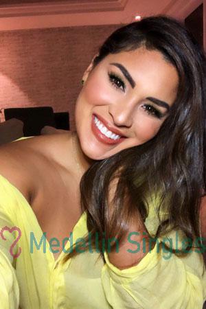 223716 - Estefania Age: 36 - Colombia