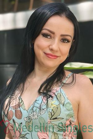 225440 - Viviana Age: 40 - Colombia