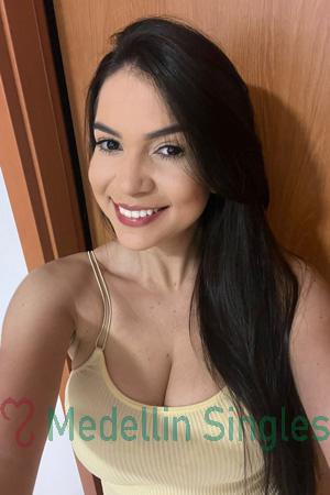 225673 - Pamella Karine Age: 32 - Brazil