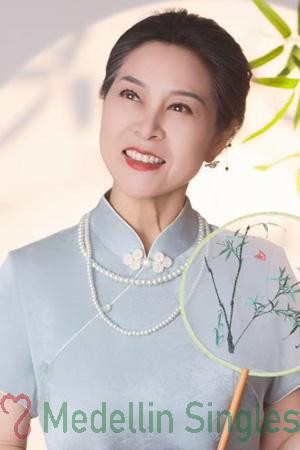 225737 - Michelle Age: 62 - China
