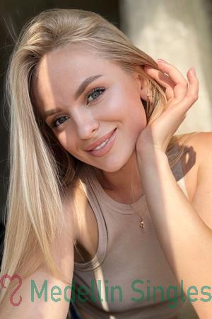 226124 - Alona Age: 26 - Ukraine