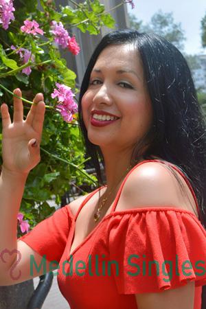 226821 - Edith Age: 40 - Peru