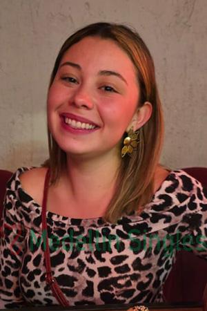 226840 - Vanessa Age: 21 - Costa Rica