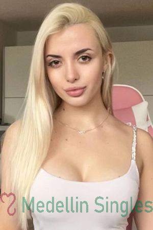 227347 - Daryna Age: 22 - Ukraine