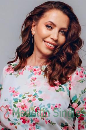 228205 - Yuliia Age: 58 - Ukraine