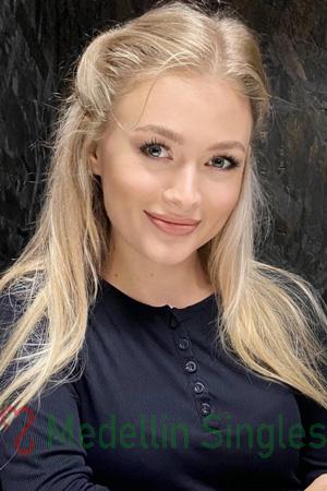 228426 - Yevheniia Age: 28 - Ukraine