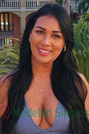 228964 - Wendy Age: 35 - Colombia