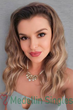 228990 - Elena Age: 40 - Ukraine