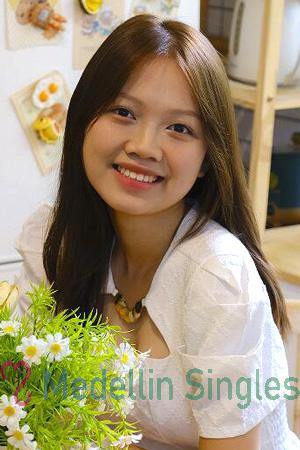 229360 - Thi Quynh Nhu Age: 18 - Vietnam